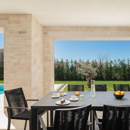 Villa Harmony By Ilc Brtonigla Extérieur photo